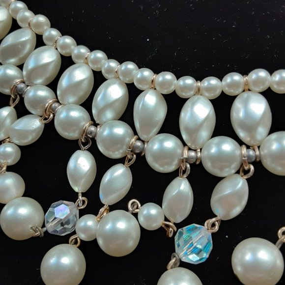 Vintage Necklace - Costume Pearl and Crystal Beads - Picture 10 of 10
